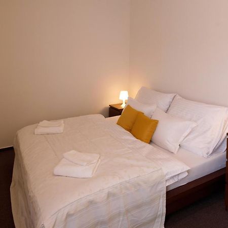 Litvan Sunset Apartments Τσέσκε Μπουντεγιόβιτσε Εξωτερικό φωτογραφία