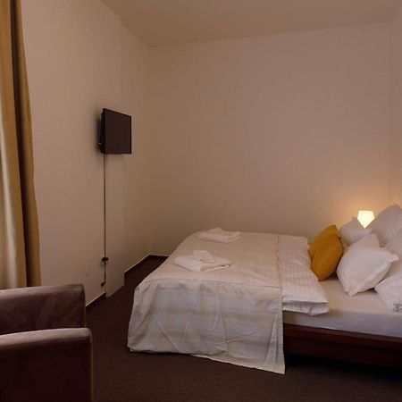 Litvan Sunset Apartments Τσέσκε Μπουντεγιόβιτσε Εξωτερικό φωτογραφία