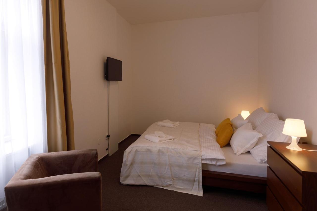 Litvan Sunset Apartments Τσέσκε Μπουντεγιόβιτσε Εξωτερικό φωτογραφία
